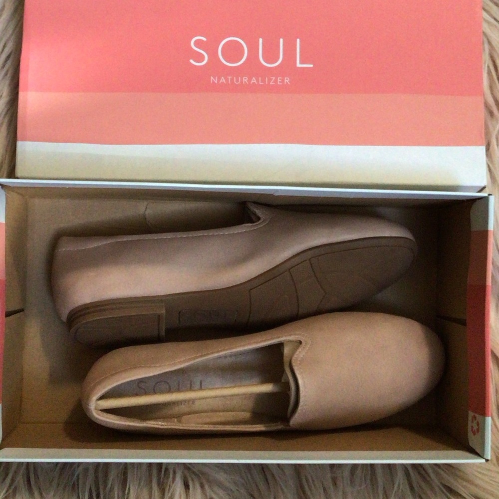 SOUL Naturalizer Women's Taupe Loafers